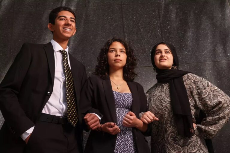 Avroh, left, Maya and Maryam were among the 18 California children suing the U.S. government over climate change, credit Dania Maxwell : Los Angeles Times)