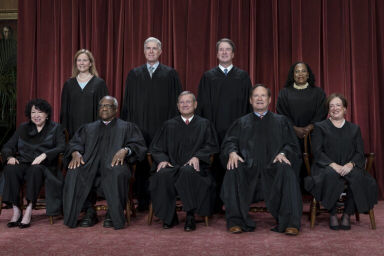 Supreme Court portrait, credit J. Scott Applewhite:AP